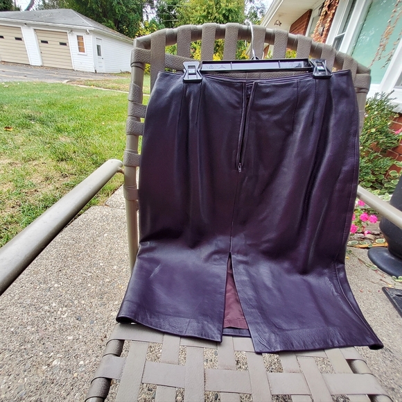 VINTAGE Butter soft purple leather suit Size 12 - Picture 6 of 11